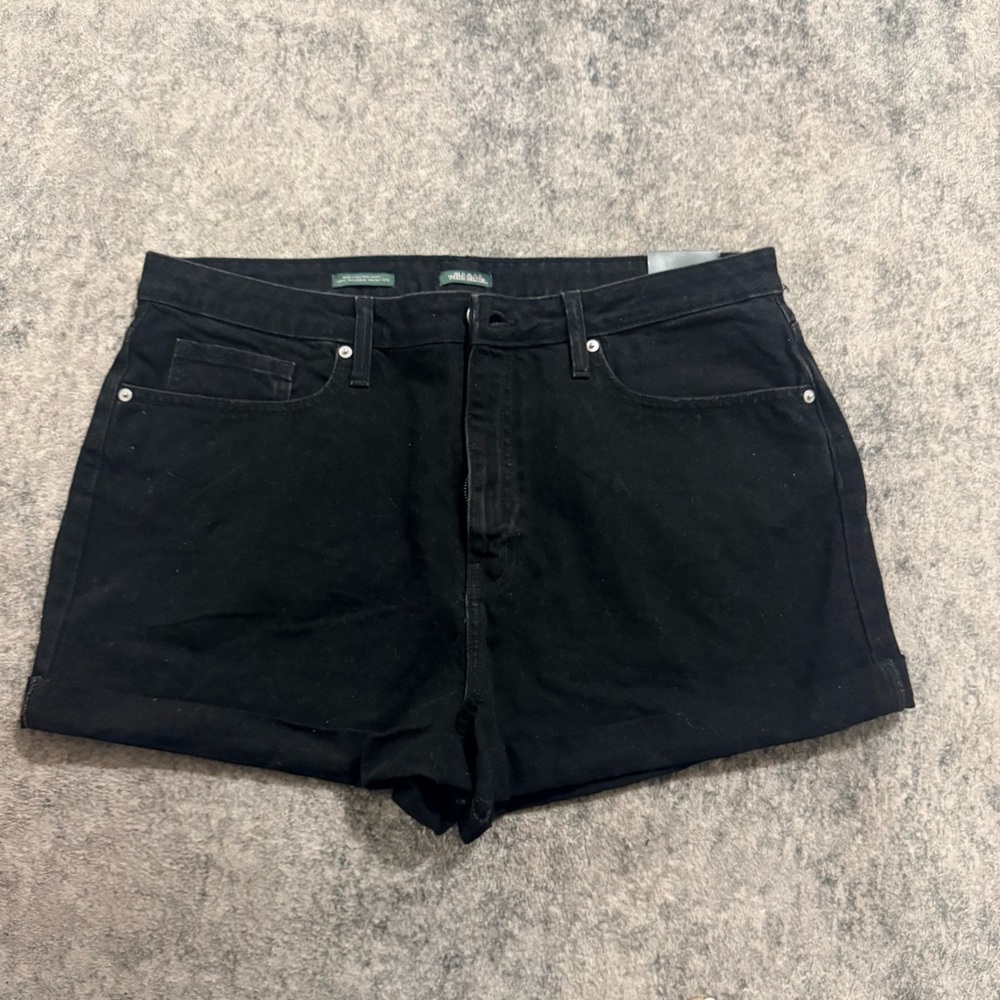 Wilde Fable Stylish Black Women's Jean Shorts size 18‎ NWT